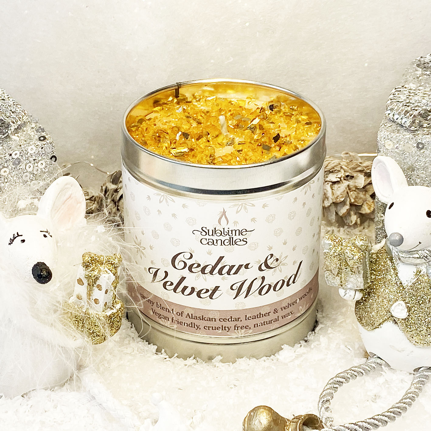 Cedar & Velvet Wood scented candle
